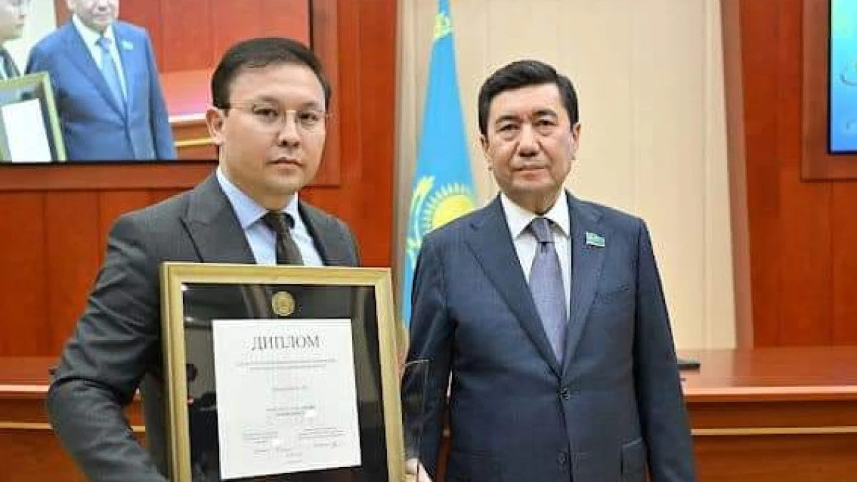 АО «Qazcontent» стало обладателем премии “Парламент сөзі”